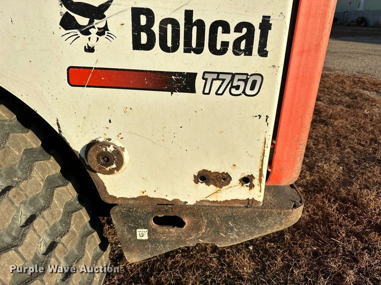 image for item EN2546 2012 Bobcat T750 tracked skid steer loader