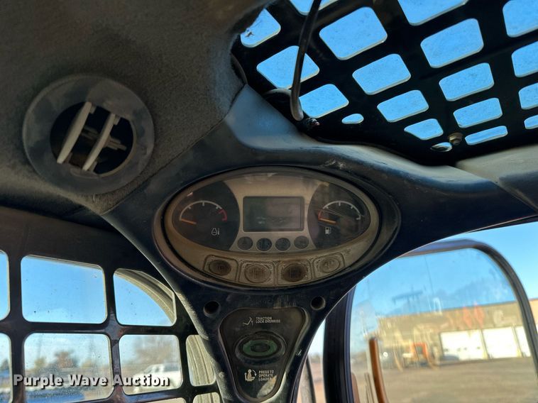 image for item EN2546 2012 Bobcat T750 tracked skid steer loader