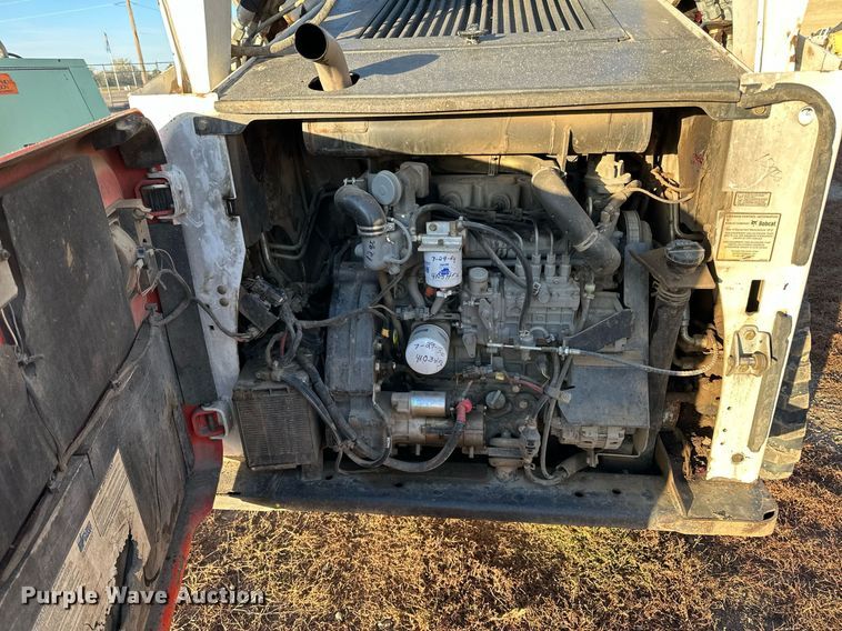 image for item EN2546 2012 Bobcat T750 tracked skid steer loader