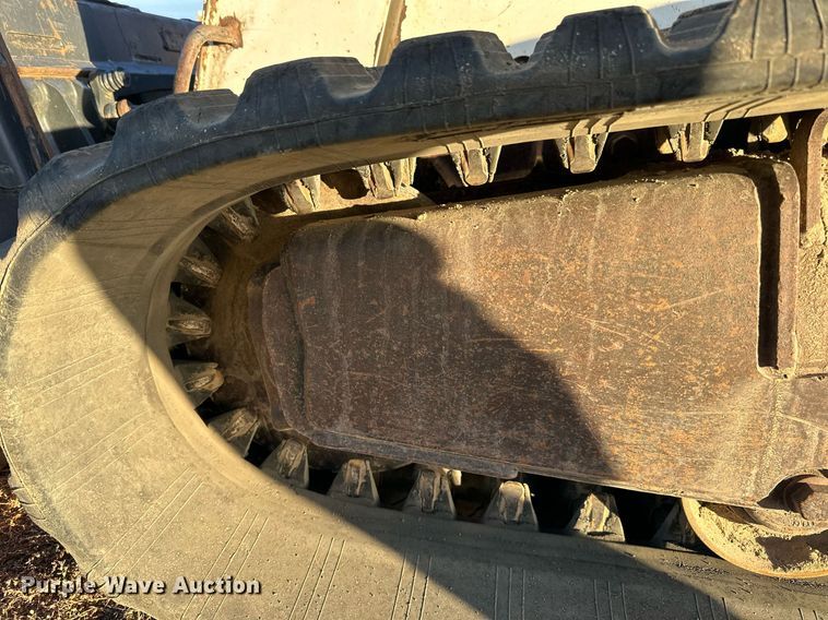 image for item EN2546 2012 Bobcat T750 tracked skid steer loader