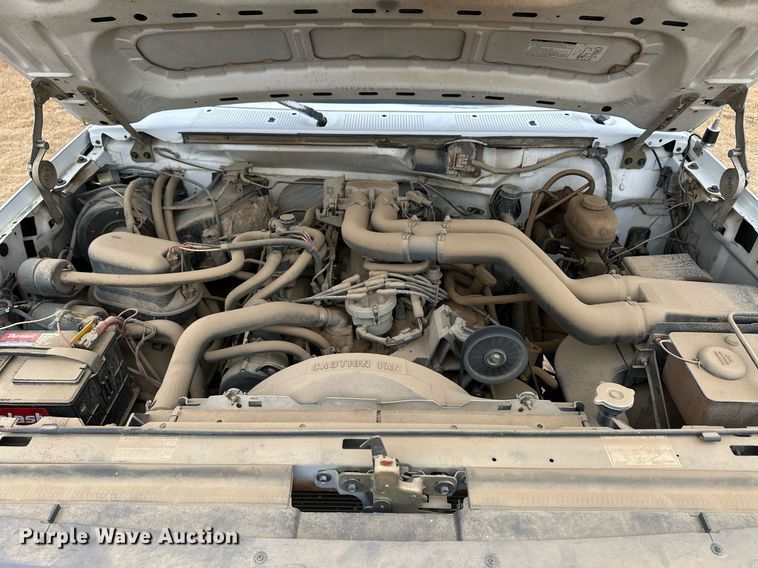 image for item ER8212 1993 Ford F-Super Duty dump truck