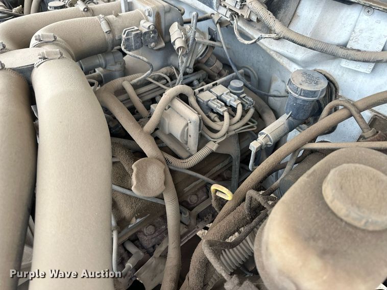 image for item ER8212 1993 Ford F-Super Duty dump truck