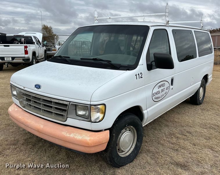 image for item ER8213 1994 Ford Club Wagon van