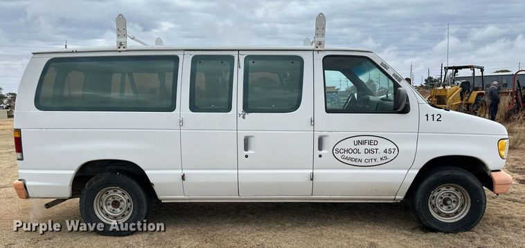 image for item ER8213 1994 Ford Club Wagon van