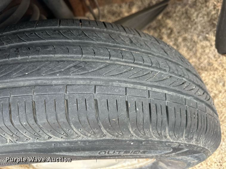 image for item ER8213 1994 Ford Club Wagon van