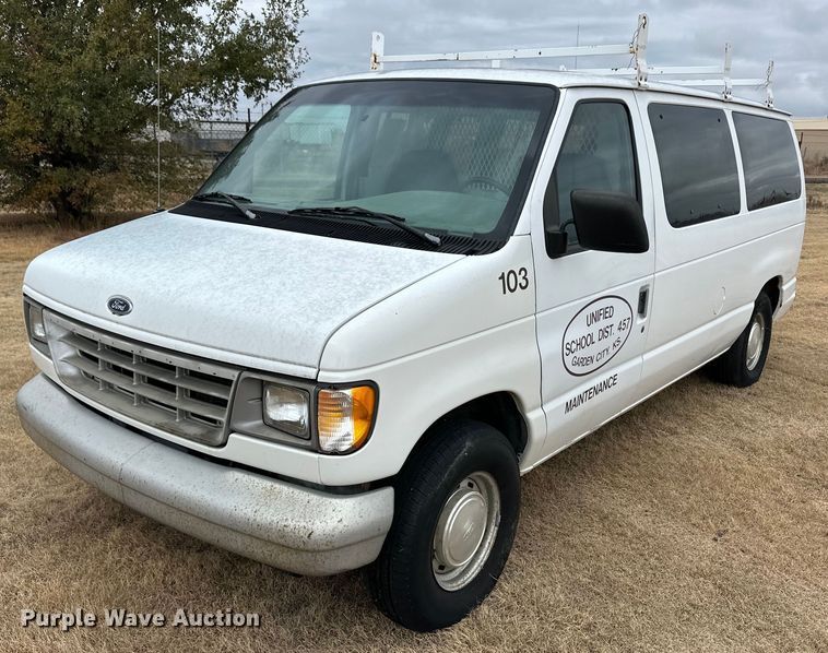 image for item ER8214 1996 Ford Club Wagon van