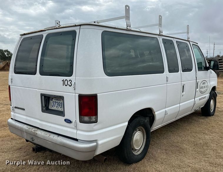 image for item ER8214 1996 Ford Club Wagon van