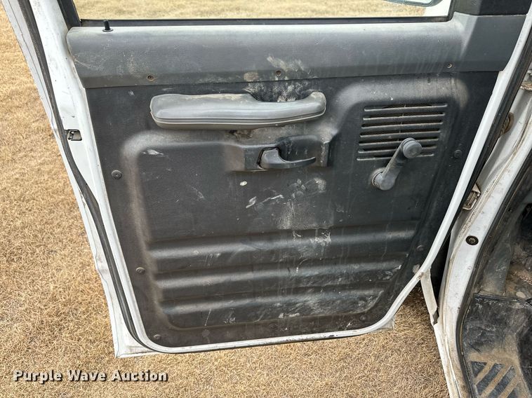 image for item ER8214 1996 Ford Club Wagon van