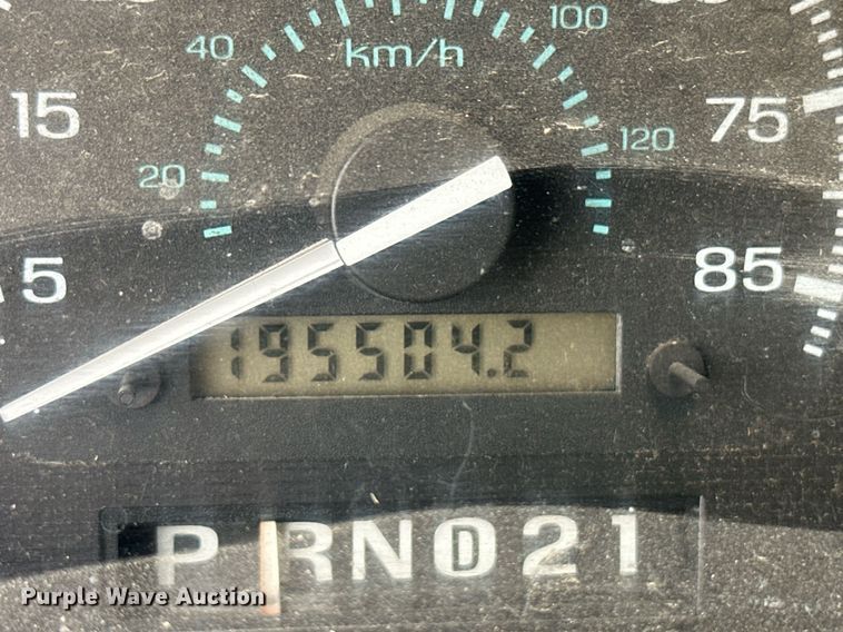 image for item ER8214 1996 Ford Club Wagon van