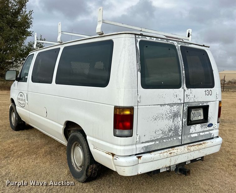 image for item ER8216 1994 Ford Club Wagon van