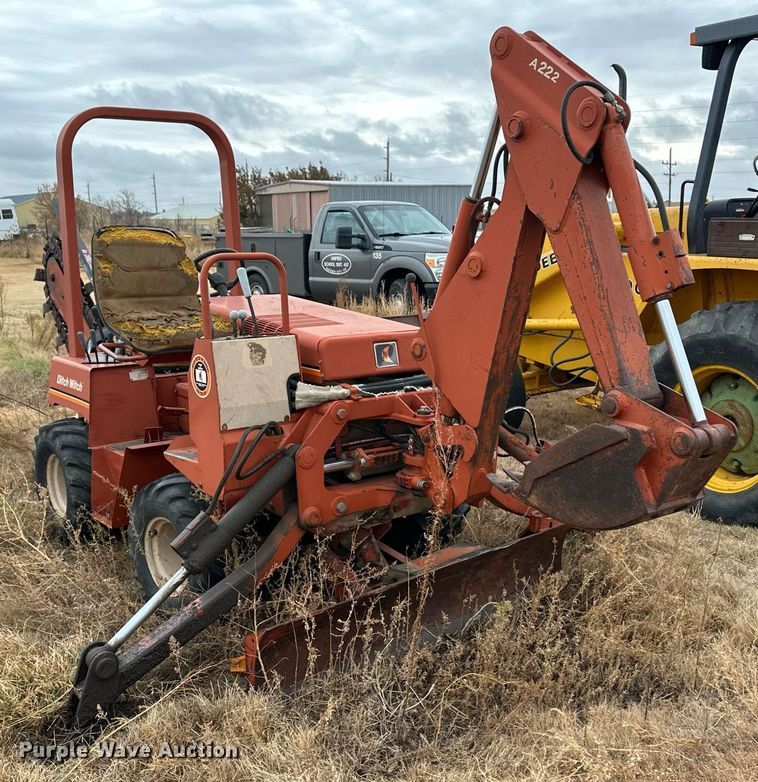 image for item ER8218 Ditch Witch 3610 trencher