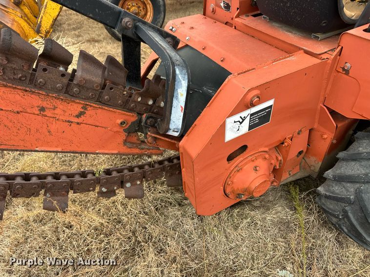 image for item ER8218 Ditch Witch 3610 trencher