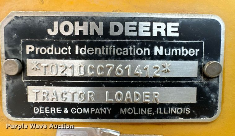 image for item ER8219 1989 John Deere 210C backhoe