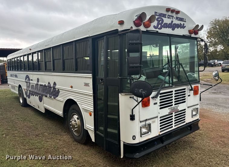 image for item IE9157 2001 Thomas   Saf-T-Liner MVP school bus