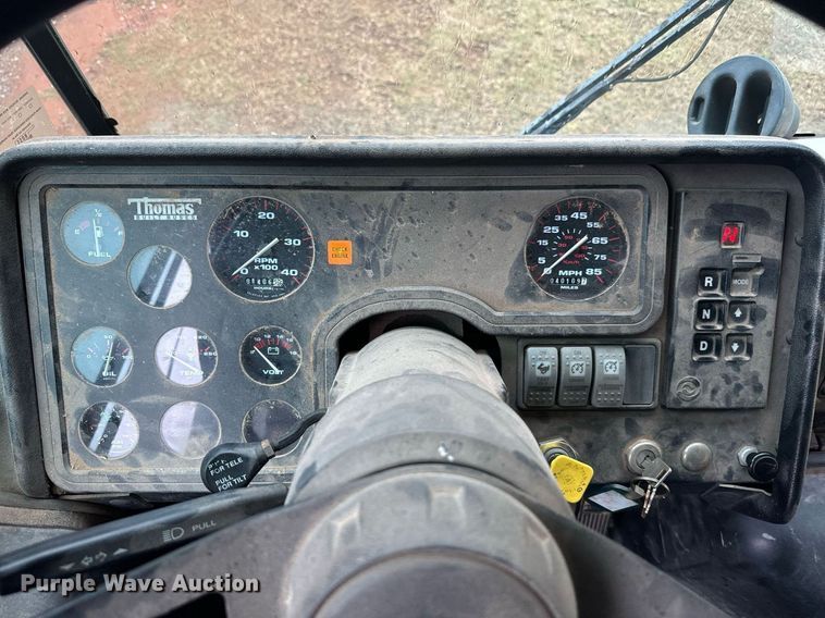 image for item IE9157 2001 Thomas   Saf-T-Liner MVP school bus