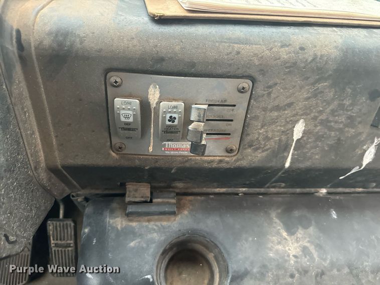 image for item IE9157 2001 Thomas   Saf-T-Liner MVP school bus