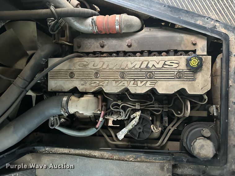 image for item IE9157 2001 Thomas   Saf-T-Liner MVP school bus