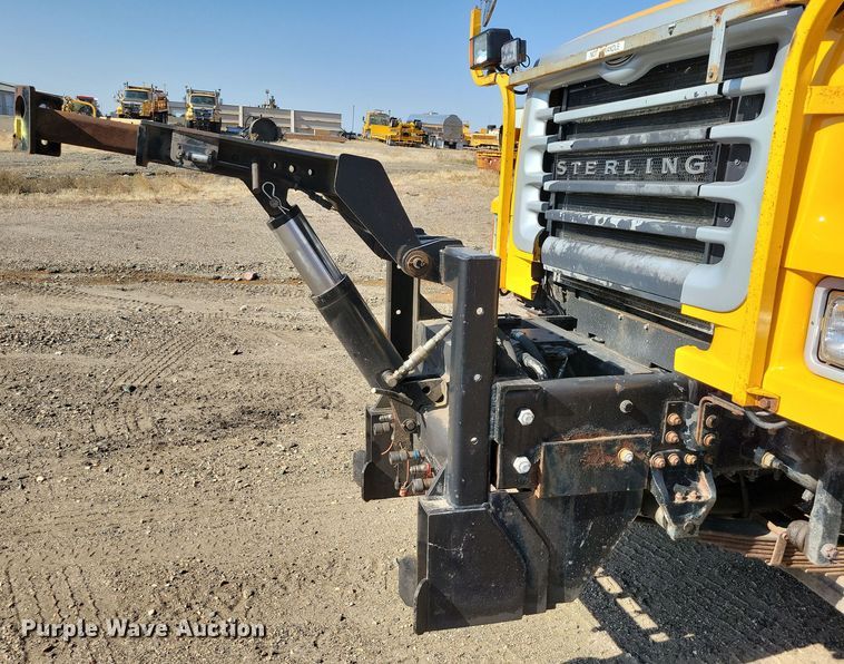 image for item JH9939 2006 Sterling L-Line dump truck