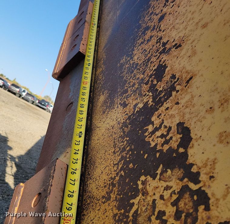 image for item JH9939 2006 Sterling L-Line dump truck