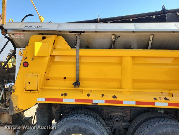 image for item JH9939 2006 Sterling L-Line dump truck