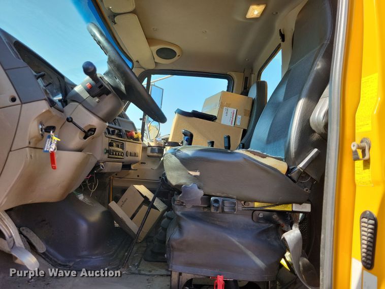 image for item JH9939 2006 Sterling L-Line dump truck