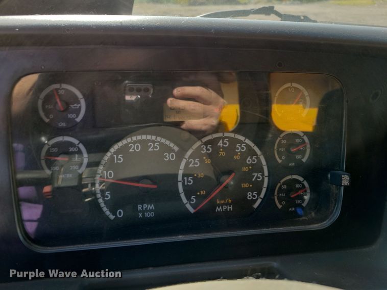 image for item JH9939 2006 Sterling L-Line dump truck