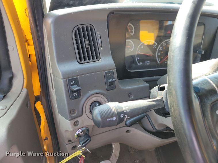 image for item JH9939 2006 Sterling L-Line dump truck