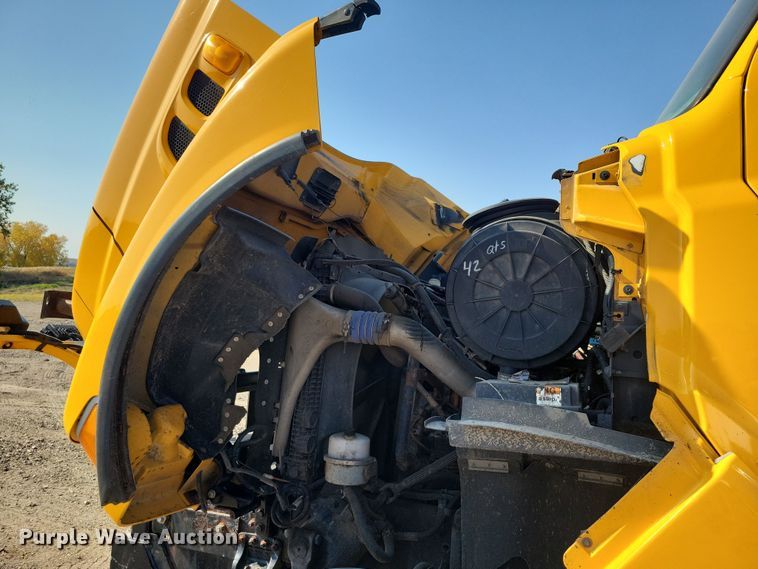 image for item JH9939 2006 Sterling L-Line dump truck