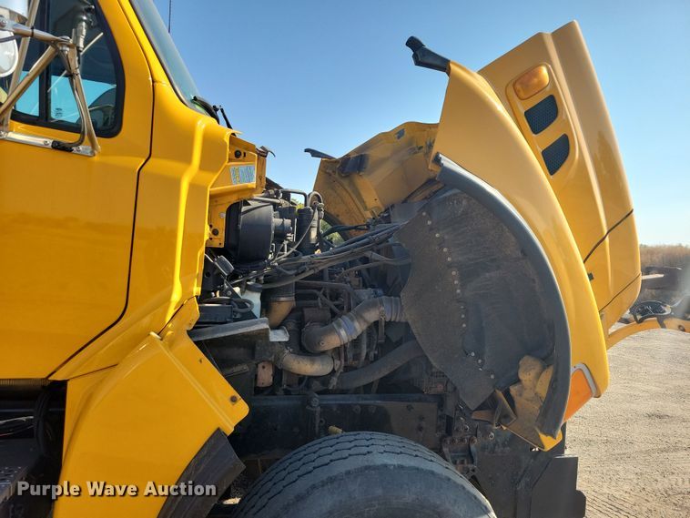 image for item JH9939 2006 Sterling L-Line dump truck