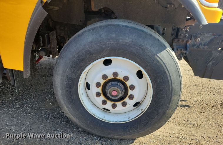 image for item JH9939 2006 Sterling L-Line dump truck