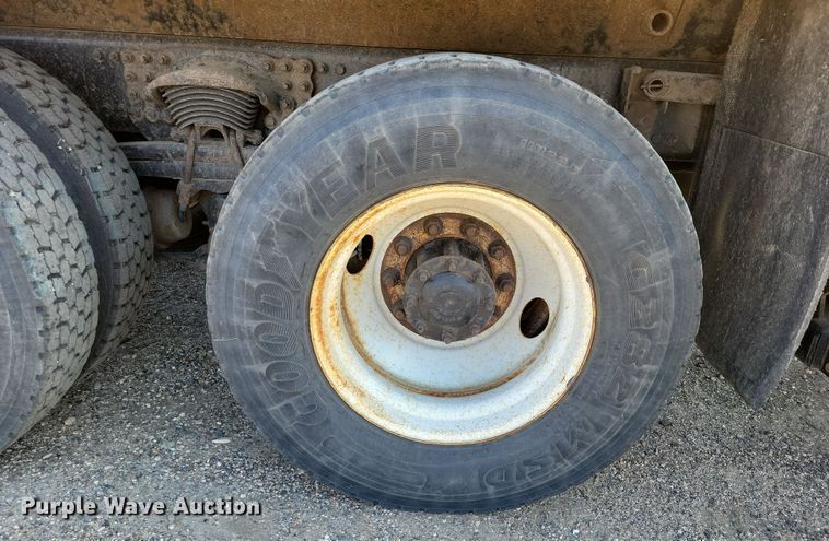 image for item JH9939 2006 Sterling L-Line dump truck