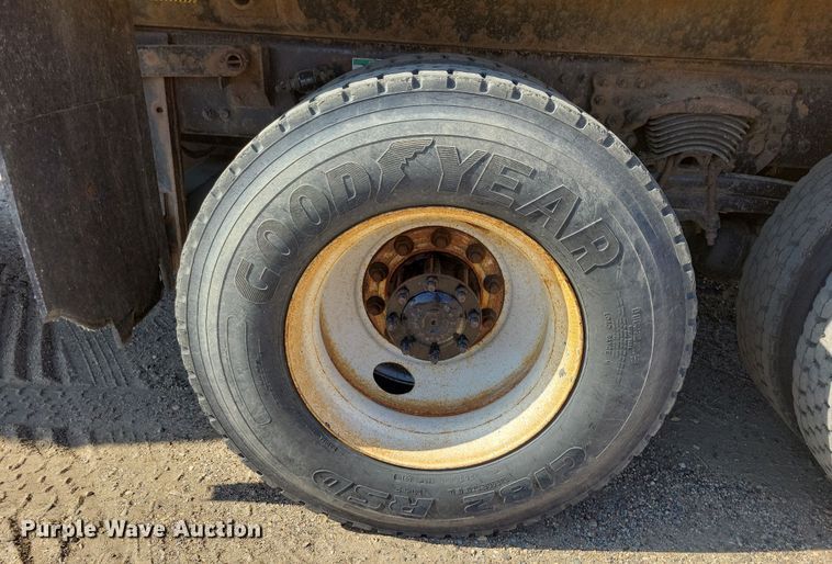 image for item JH9939 2006 Sterling L-Line dump truck