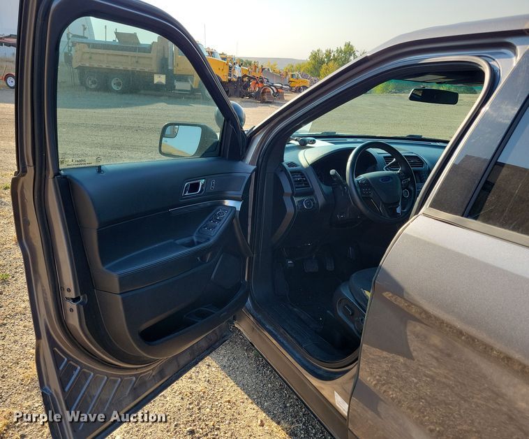 image for item JH9941 2016 Ford Explorer Police Interceptor SUV