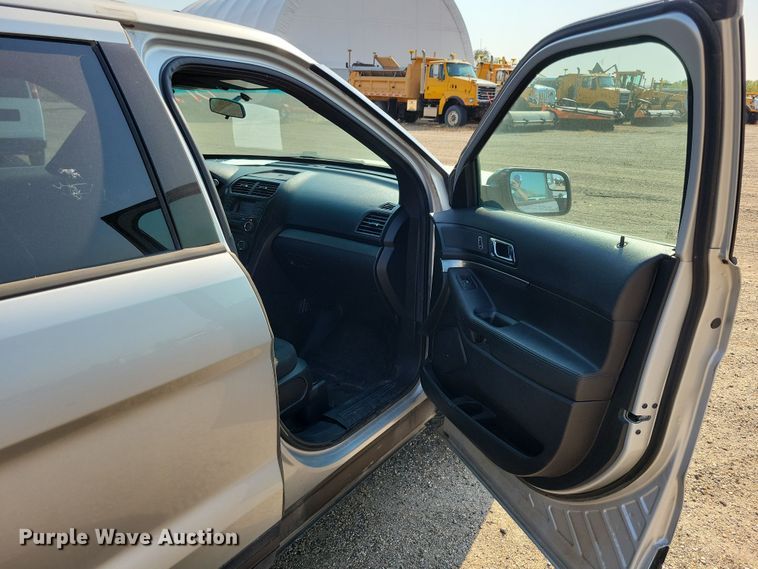 image for item JH9947 2017 Ford Explorer Police Interceptor SUV