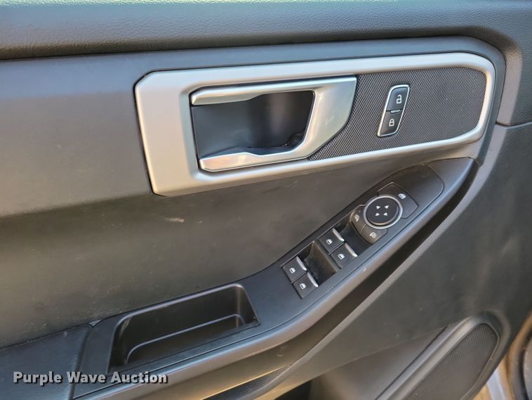 image for item JH9956 2021 Ford Explorer Police Interceptor SUV