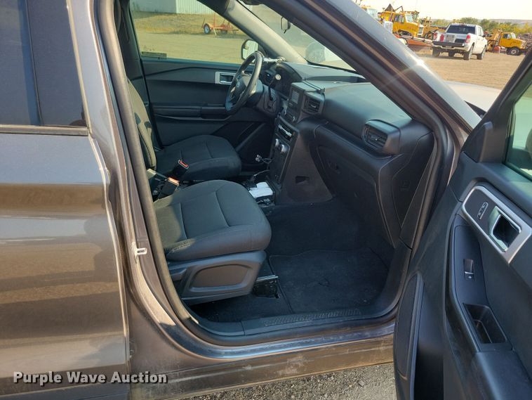 image for item JH9956 2021 Ford Explorer Police Interceptor SUV