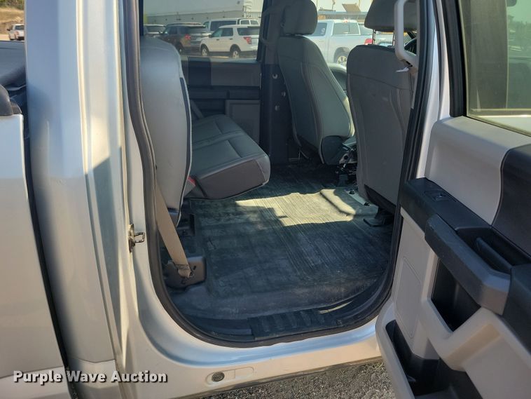 image for item JH9958 2018 Ford F150 XL SuperCrew pickup truck