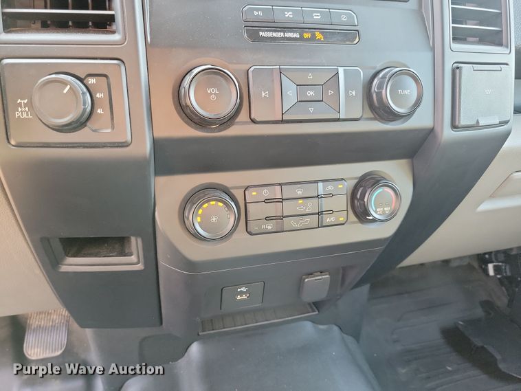 image for item JH9959 2019 Ford F150 XL SuperCrew pickup truck