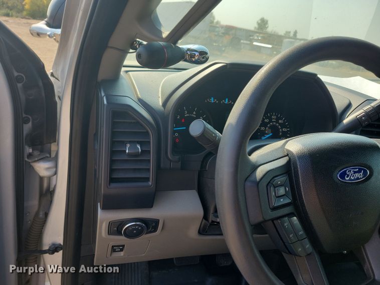 image for item JH9960 2019 Ford F150 XL SuperCrew pickup truck