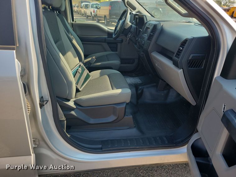 image for item JH9960 2019 Ford F150 XL SuperCrew pickup truck