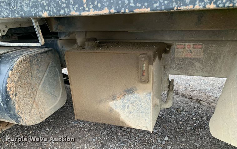 image for item JT9662 2007 International  7400 dump truck