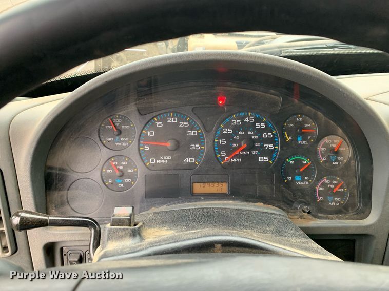 image for item JT9662 2007 International  7400 dump truck