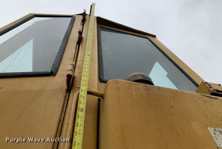 image for item JT9663 1972 Caterpillar 920 wheel loader