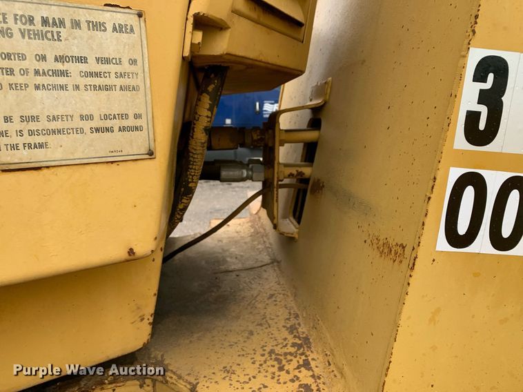 image for item JT9663 1972 Caterpillar 920 wheel loader