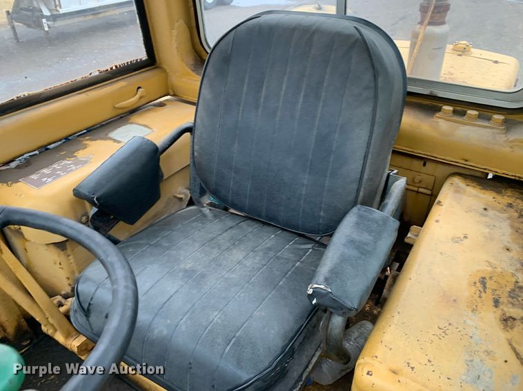 image for item JT9663 1972 Caterpillar 920 wheel loader