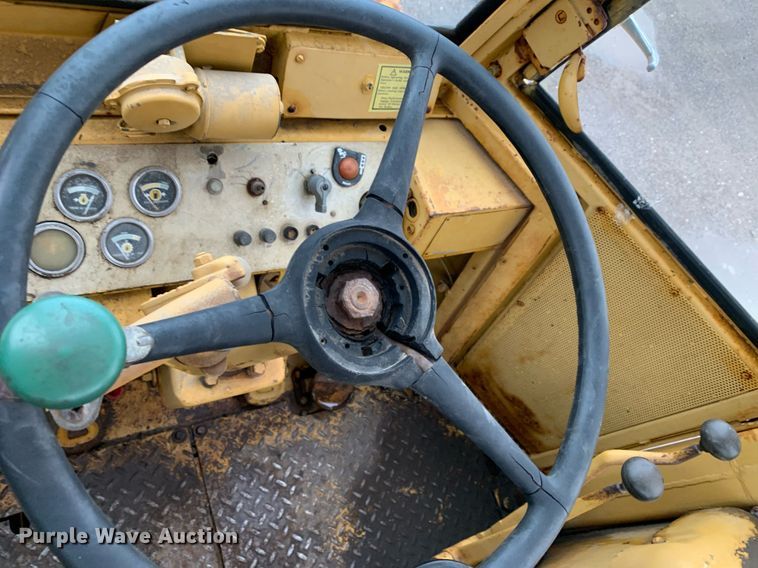 image for item JT9663 1972 Caterpillar 920 wheel loader