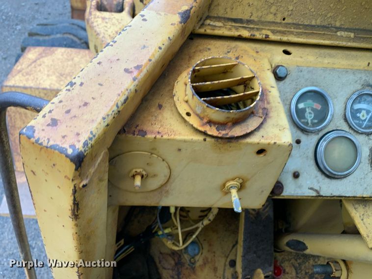 image for item JT9663 1972 Caterpillar 920 wheel loader