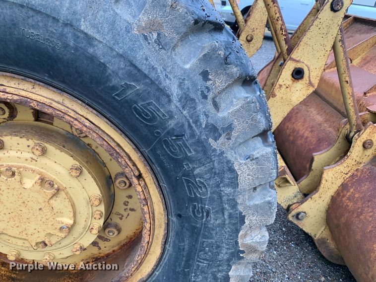 image for item JT9663 1972 Caterpillar 920 wheel loader
