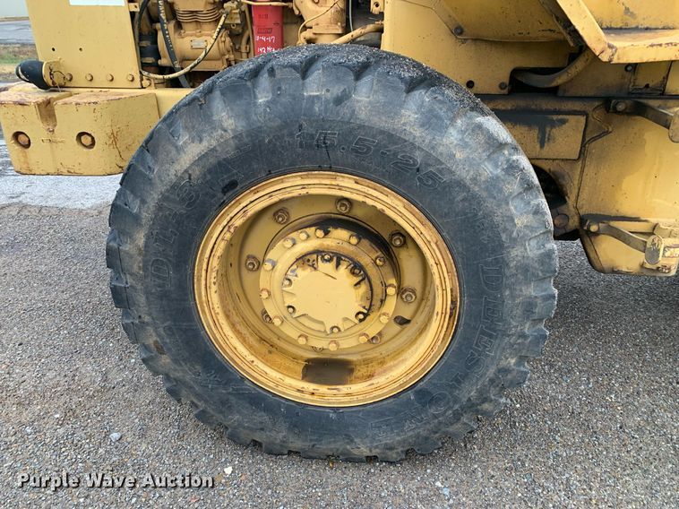 image for item JT9663 1972 Caterpillar 920 wheel loader