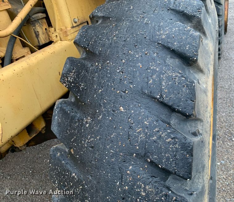 image for item JT9663 1972 Caterpillar 920 wheel loader